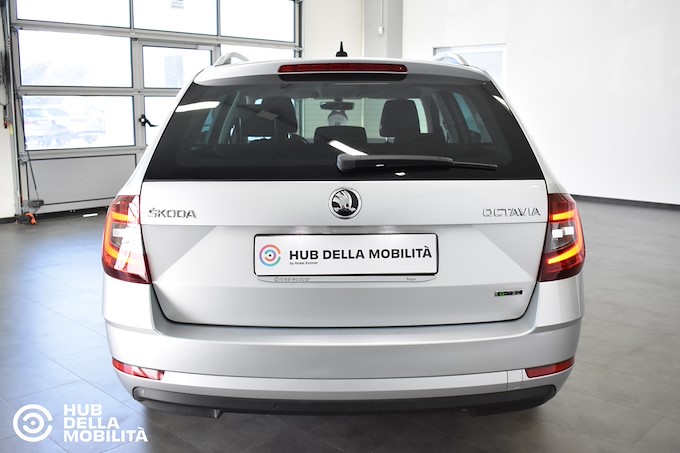 SKODA Octavia 1.5 DSG Wagon Ambition G-Tec